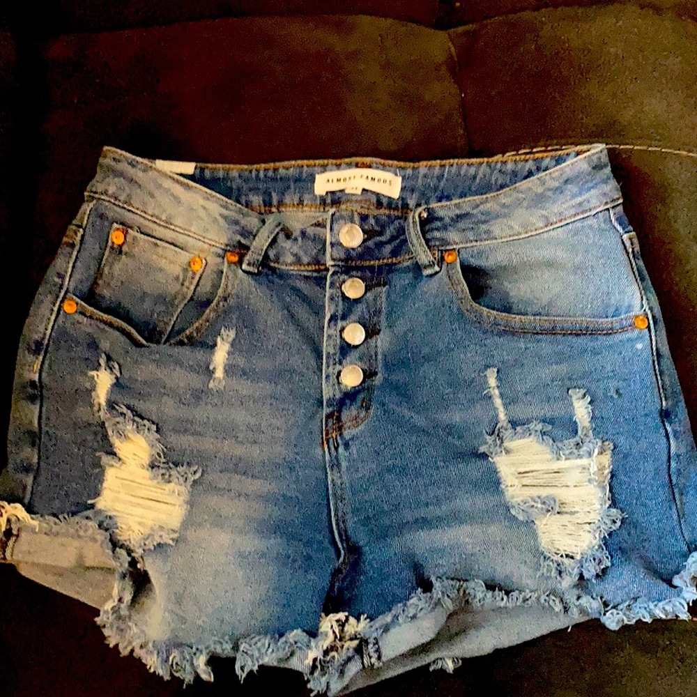 Almost famous Jean shorts